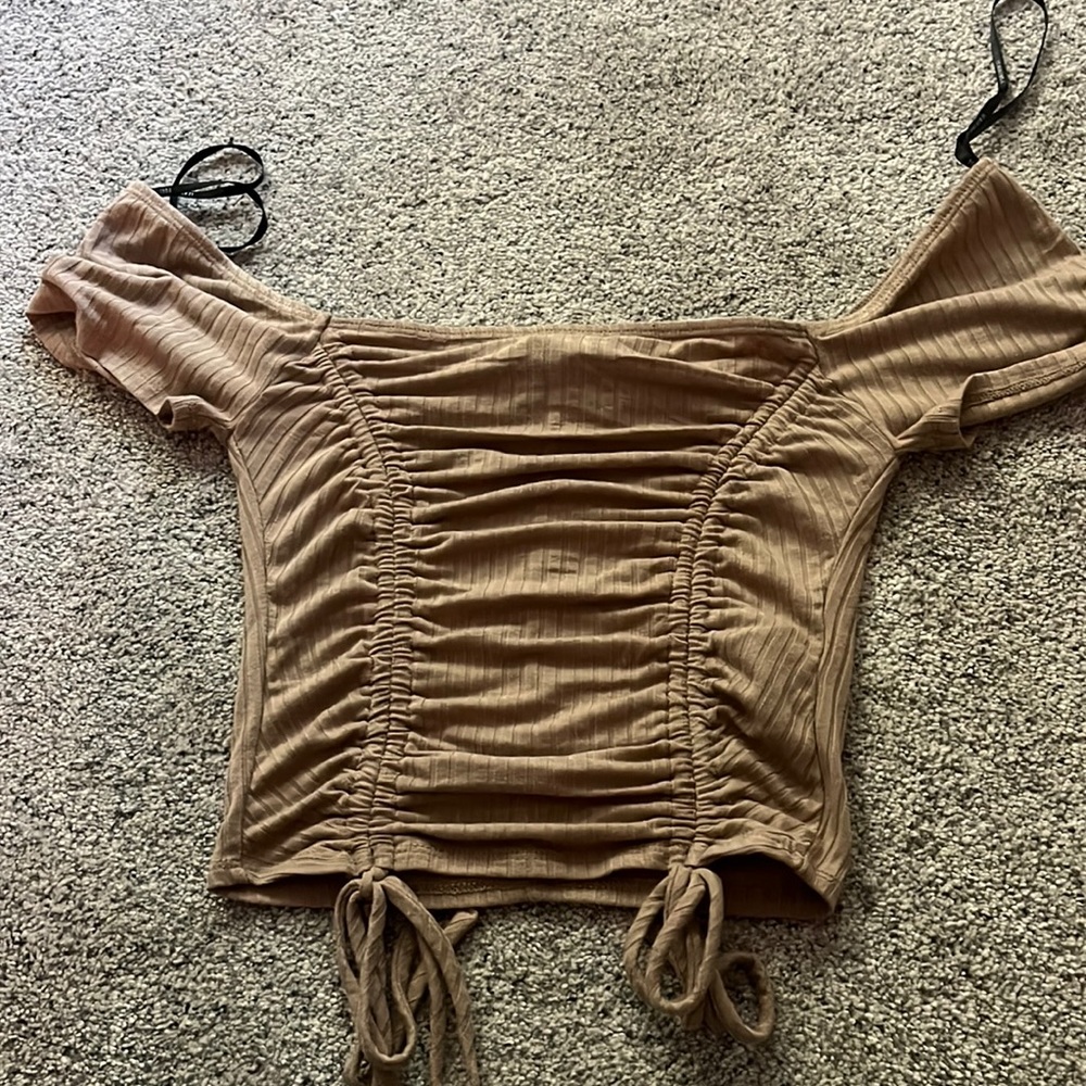 Brand new never worn Forever 21 top color: sandy brown/ tan size: small